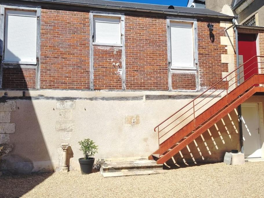 Appartement T2 Independant Au Coeur De La Ville Μπουρζ Εξωτερικό φωτογραφία
